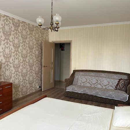 Apartments Kharkivs'Ke Highway Kiev Buitenkant foto